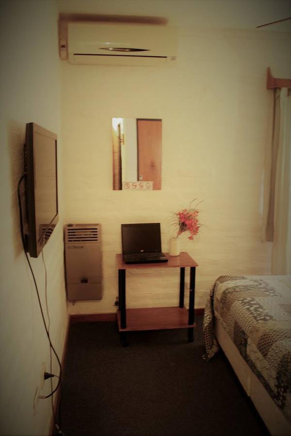 Hotel La Fundacion General Roca Ngoại thất bức ảnh