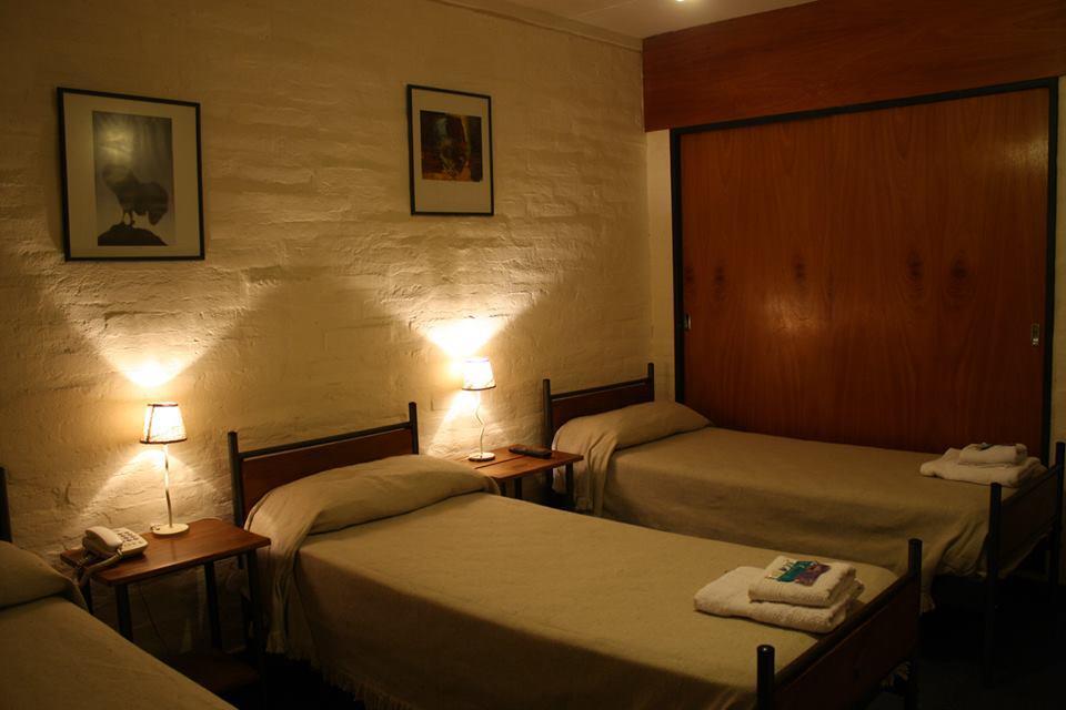 Hotel La Fundacion General Roca Ngoại thất bức ảnh